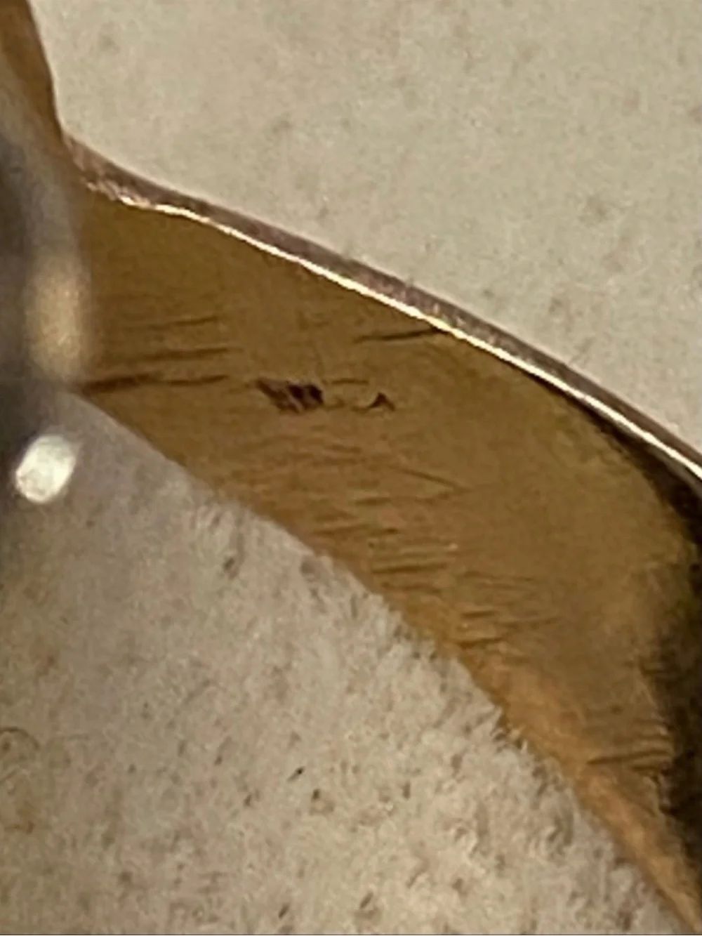2.3g 14K Yellow Gold Chevron Ring